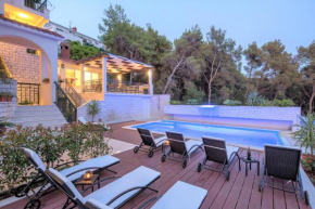 Гостиница Villa Fani - Apartments in Trogir  Трогир